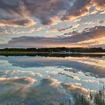 Jurajska Przystan Resort *