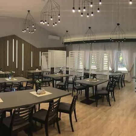 Jurajska Przystan Resort Jastrzab